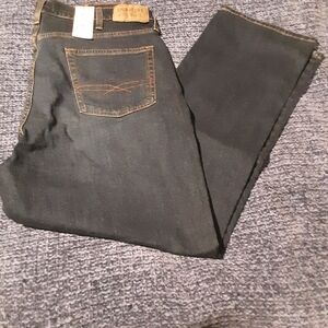 Signature Men's Classic Straight Jeans in Black